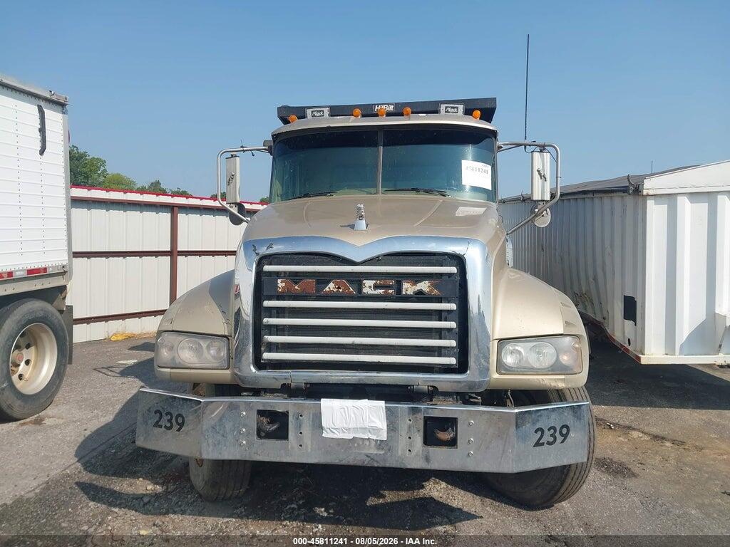 1M2AX04C2BM010234 2011 MACK 700 photo no. 12