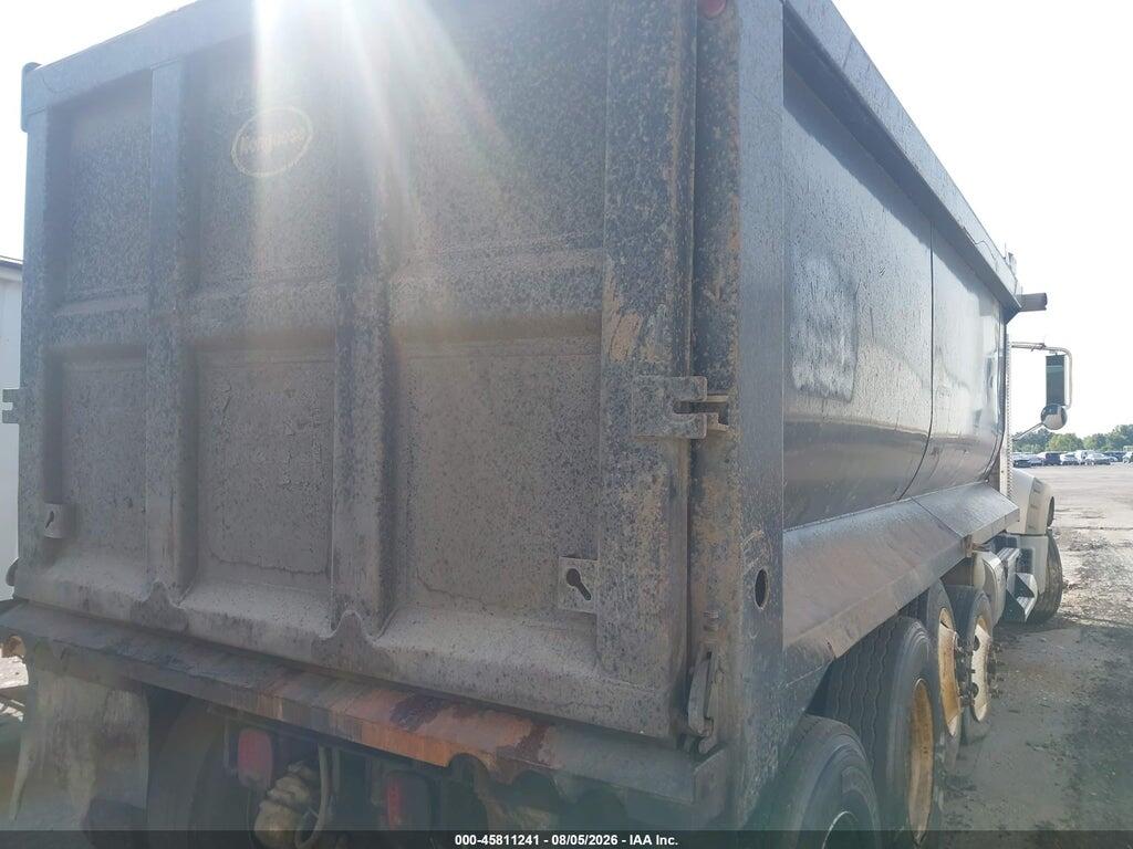 1M2AX04C2BM010234 2011 MACK 700 photo no. 4
