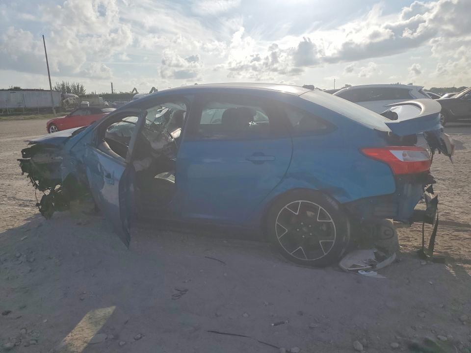 1FADP3F28EL229609 2014 FORD FOCUS photo no. 2