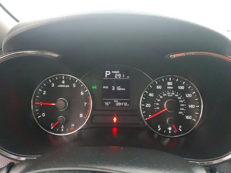2017 KIA FORTE LX — Фото 9 из 12
