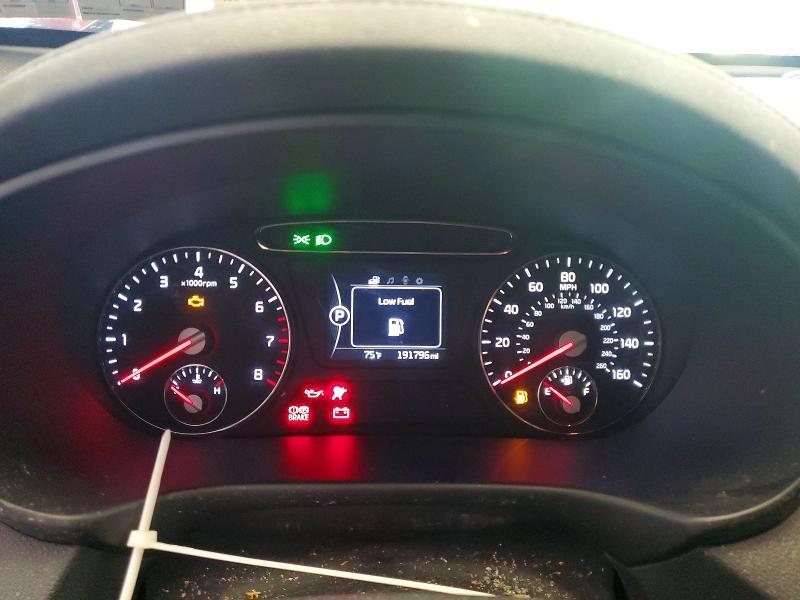 2017 KIA SORENTO LX — Фото 9 из 13