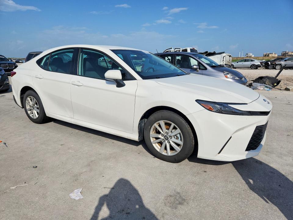 2026 TOYOTA CAMRY HYBRID LE — Фото 4 из 12