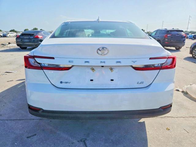 2026 TOYOTA CAMRY HYBRID LE — Фото 6 из 12