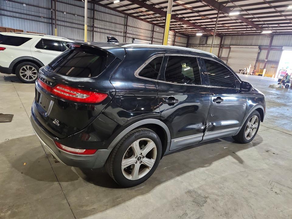 2017 LINCOLN MKC PREMIERE — Фото 3 из 13