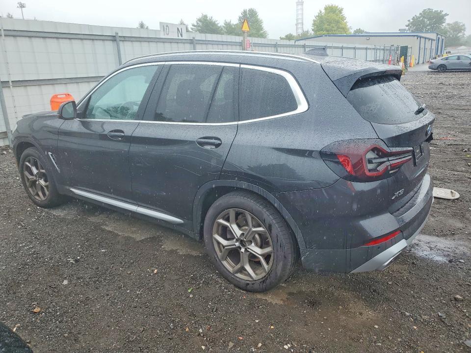 2022 BMW X3 XDRIVE30I — Фото 2 из 12
