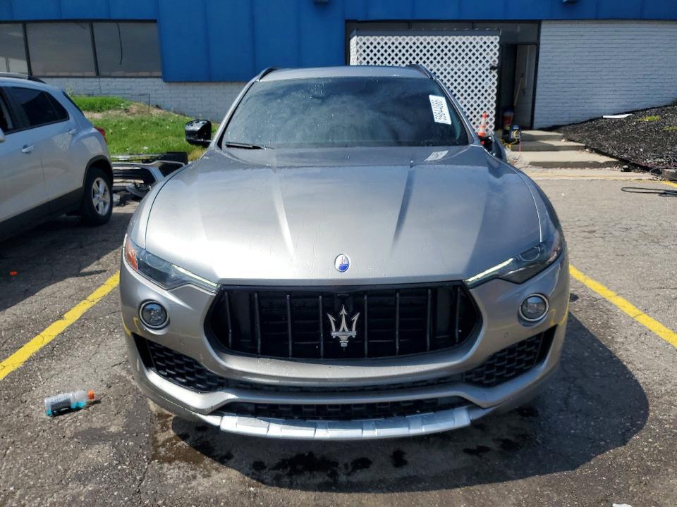 2017 MASERATI LEVANTE S LUXURY — Фото 5 из 13