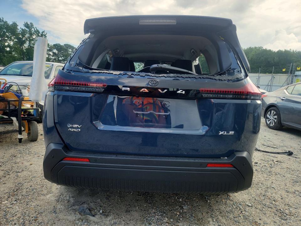 2026 TOYOTA RAV4 XLE PREMIUM — Фото 6 из 12
