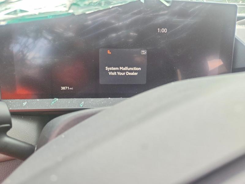 2026 TOYOTA RAV4 XLE PREMIUM — Фото 9 из 12