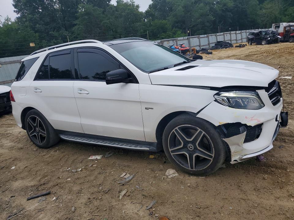 2017 MERCEDES-BENZ GLE 43 AMG — Фото 4 из 13