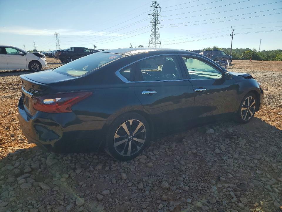 2017 NISSAN ALTIMA 2.5 SR — Фото 3 из 12