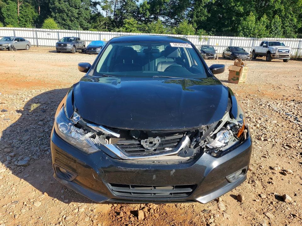 2017 NISSAN ALTIMA 2.5 SR — Фото 5 из 12