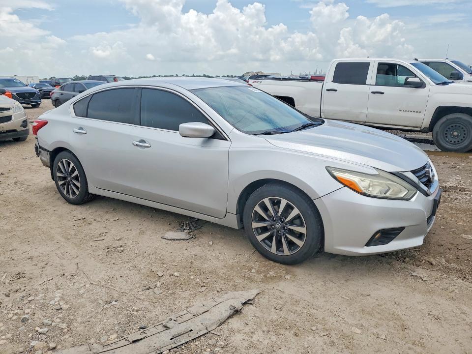2017 NISSAN ALTIMA 2.5 SV — Фото 4 из 13