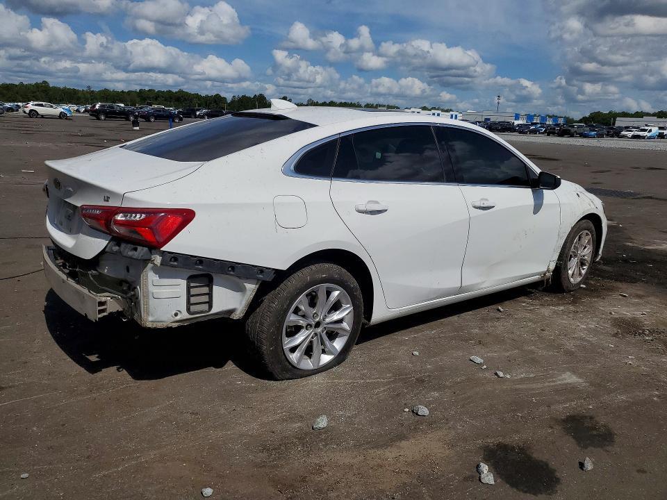 2022 CHEVROLET MALIBU LT — Фото 3 из 13