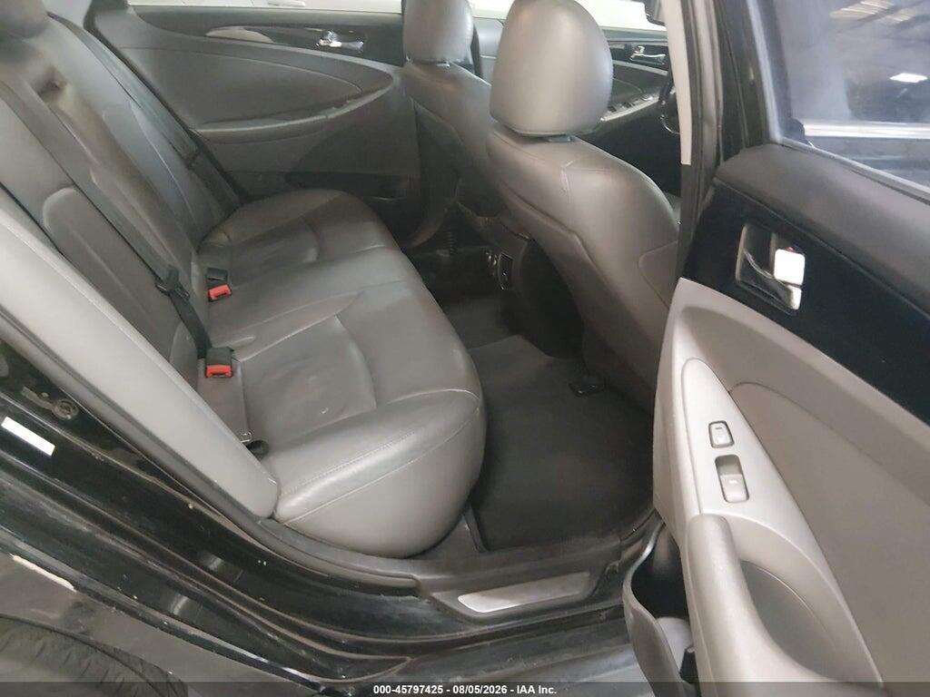 5NPEC4AC0BH133540 2011 HYUNDAI SONATA photo no. 8