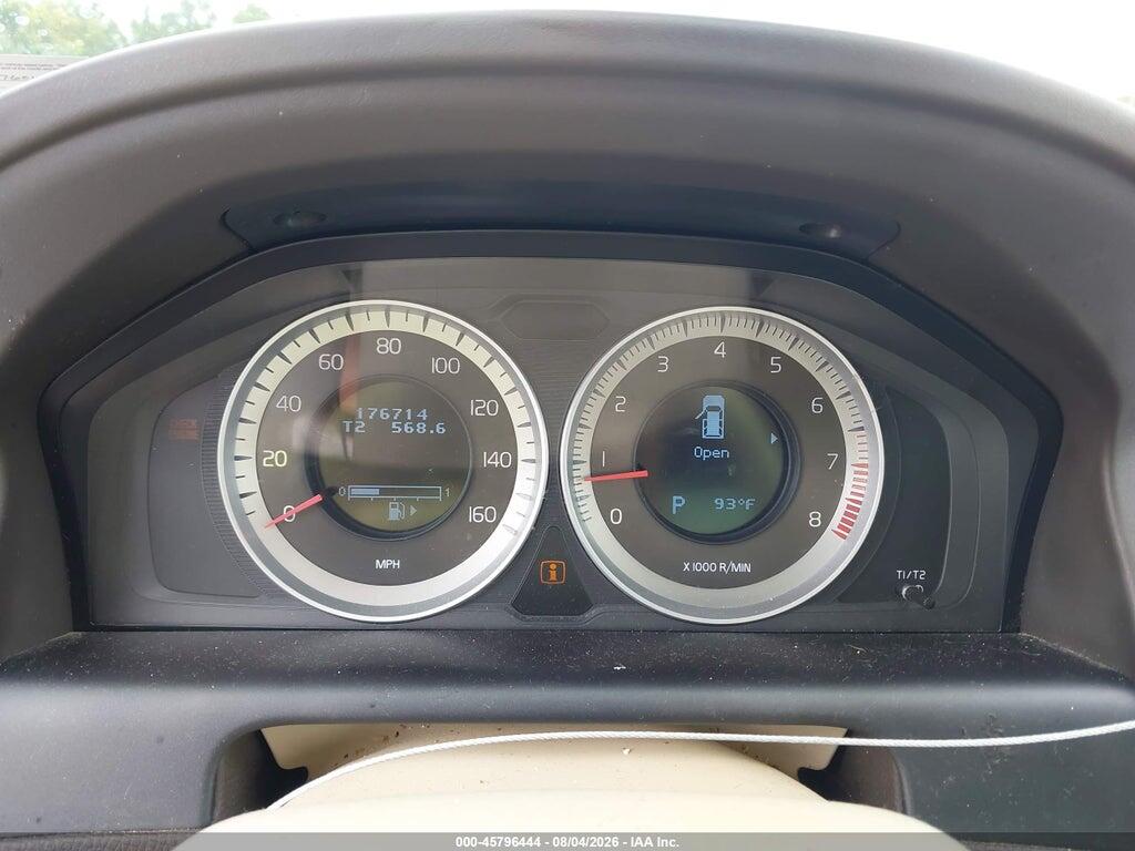 YV4952DL7B2176010 2011 VOLVO XC60 photo no. 7