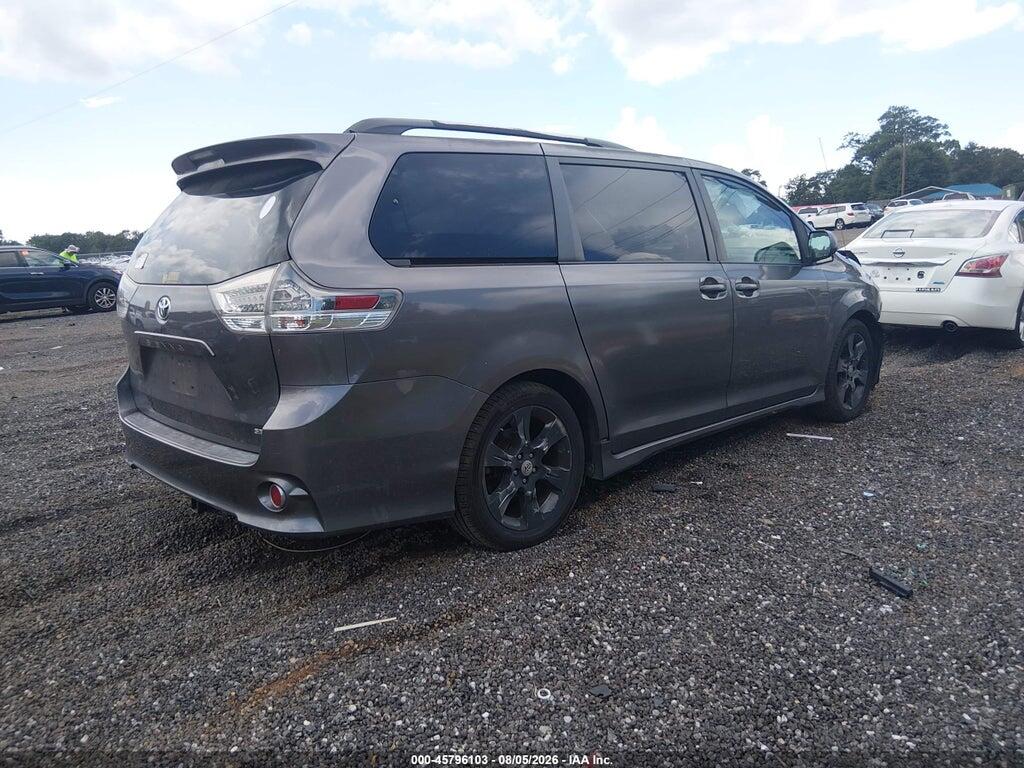 5TDXK3DC7BS100658 2011 TOYOTA SIENNA photo no. 4