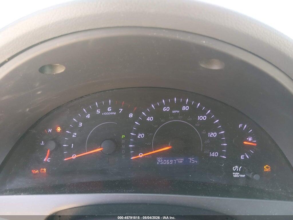 4T4BF3EK6BR103200 2011 TOYOTA CAMRY photo no. 7