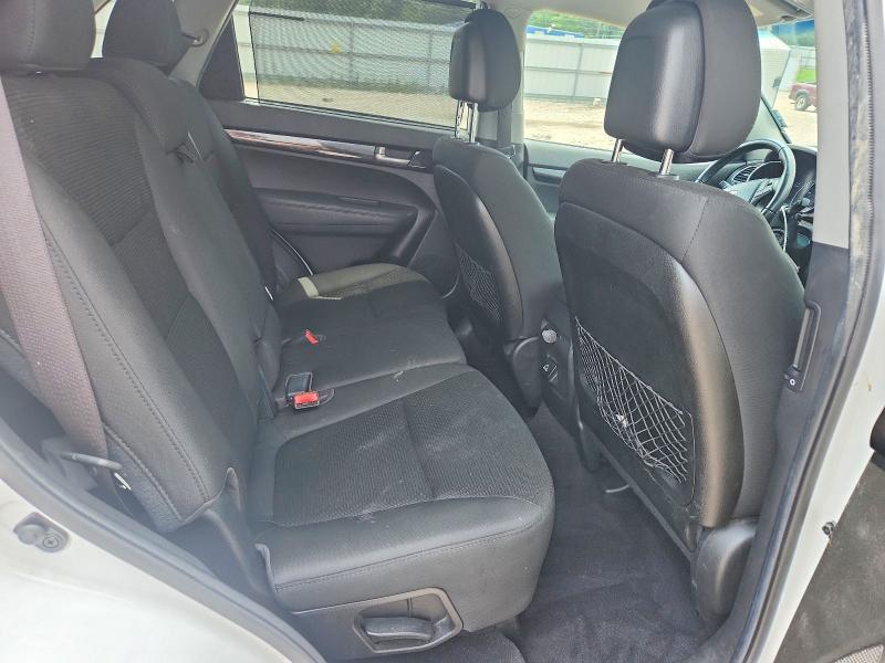 2014 KIA SORENTO LX — Фото 11 из 13