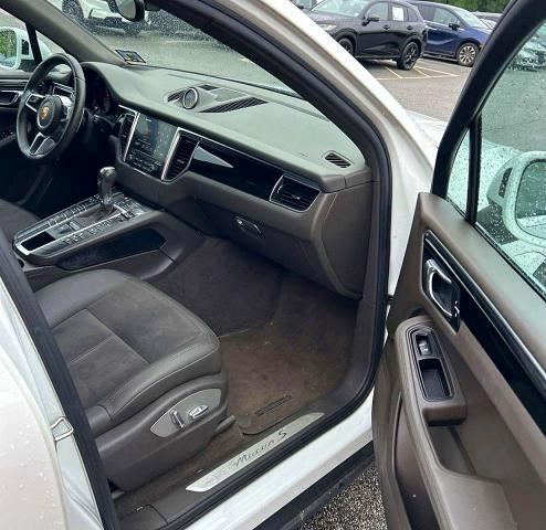 WP1AB2A54HLB16475 2017 PORSCHE MACAN photo no. 5