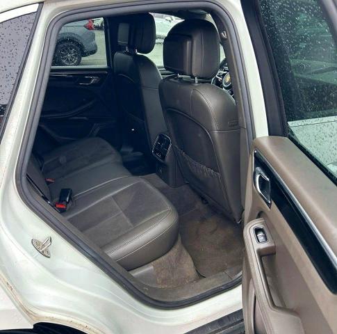 WP1AB2A54HLB16475 2017 PORSCHE MACAN photo no. 6
