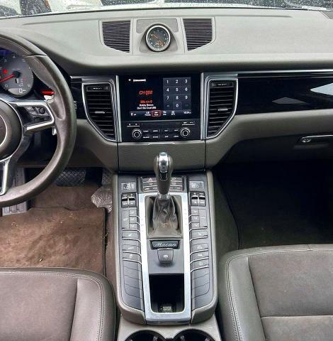 WP1AB2A54HLB16475 2017 PORSCHE MACAN photo no. 9