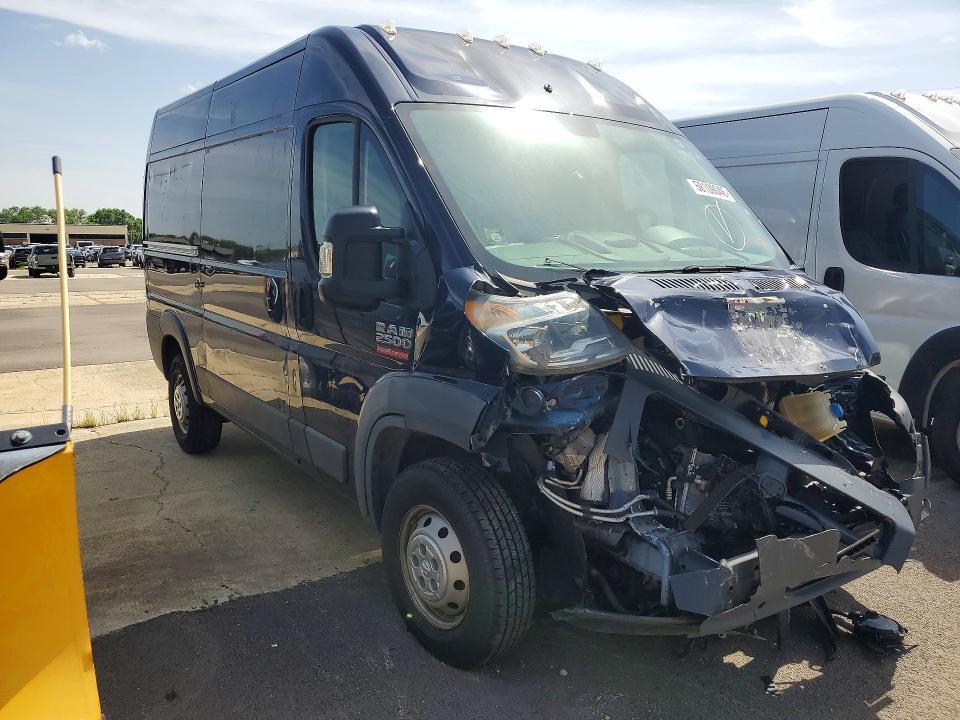 3C6TRVCG4HE521466 2017 RAM PROMASTER 2500 photo no. 4