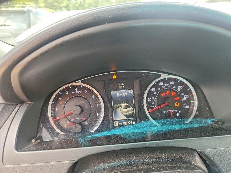 4T1BF1FK3HU687125 2017 TOYOTA CAMRY photo no. 9