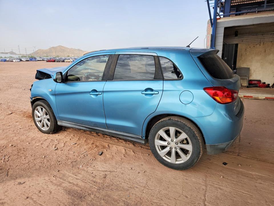 2014 MITSUBISHI OUTLANDER SPORT ES — Фото 2 из 13