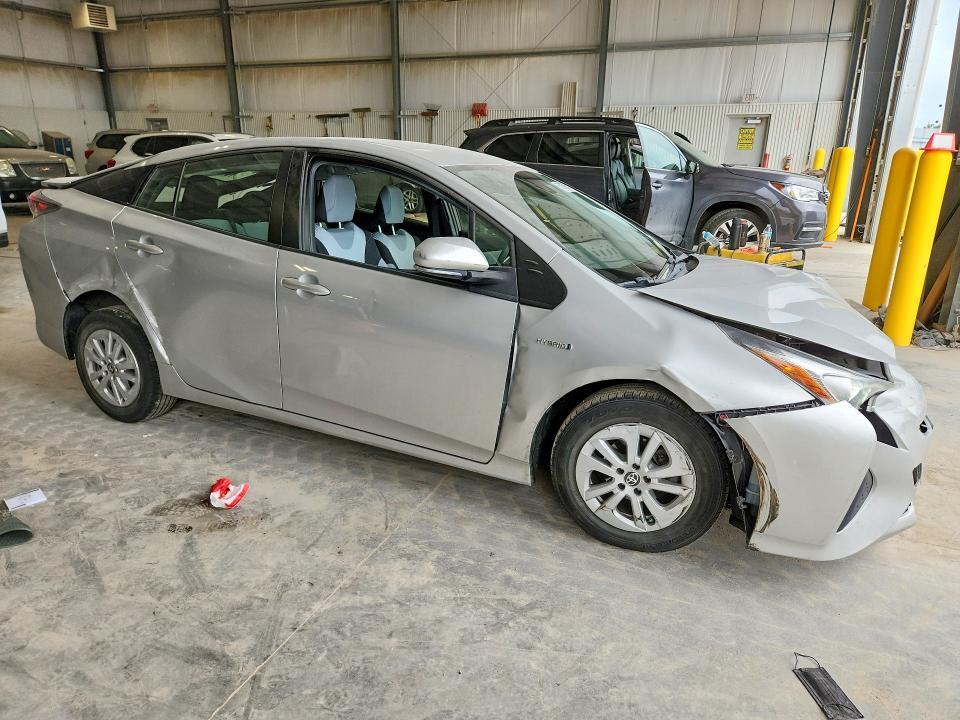 2017 TOYOTA PRIUS TWO — Фото 4 из 12