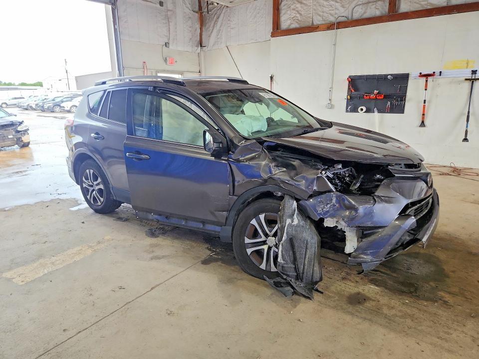 2017 TOYOTA RAV4 LE — Фото 4 из 13