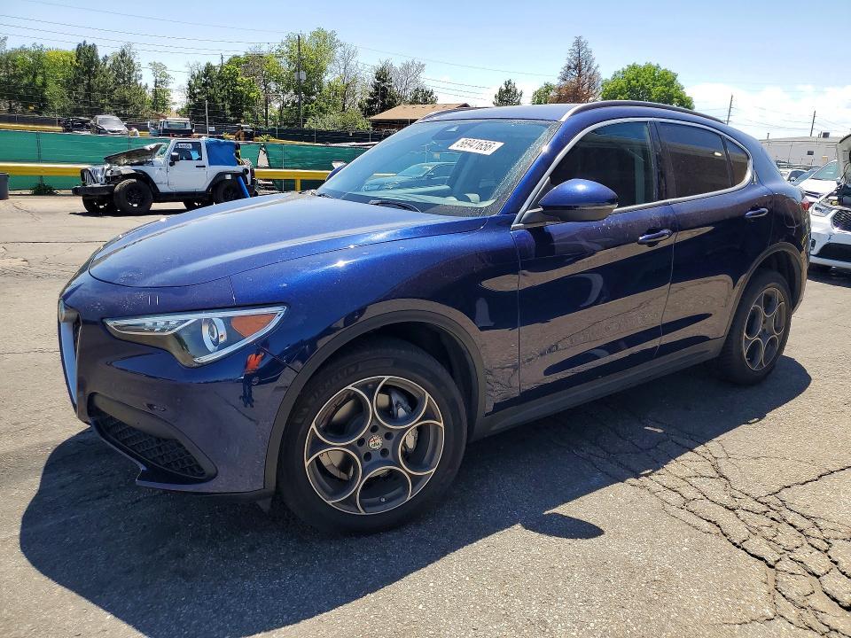 2018 ALFA ROMEO STELVIO ZASFAKAN2J7B79462
