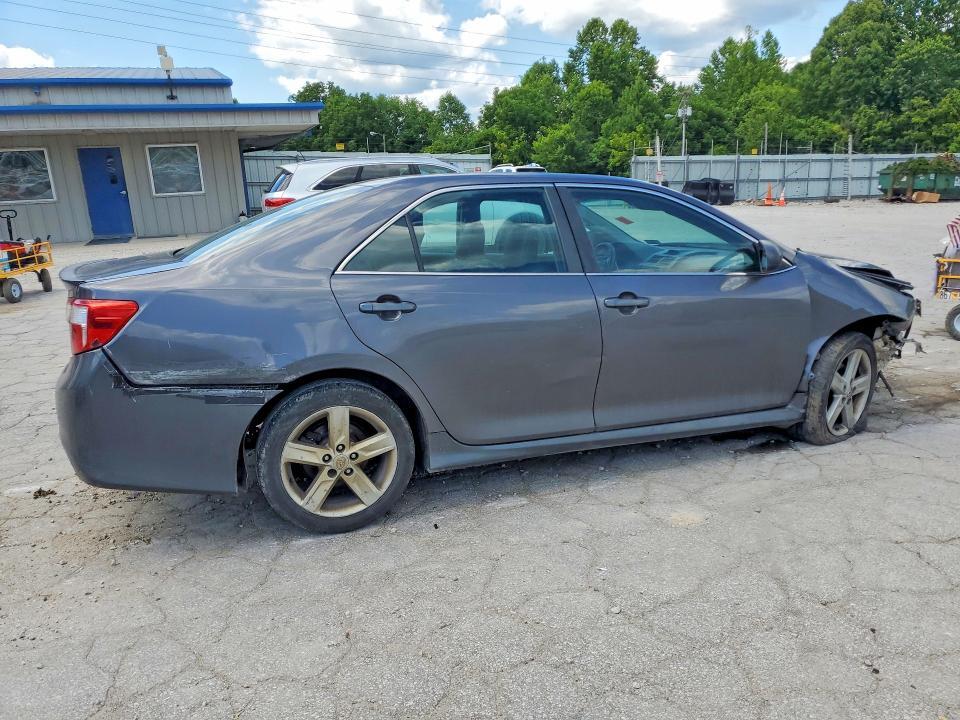 4T1BF1FK5EU346563 2014 TOYOTA CAMRY photo no. 3