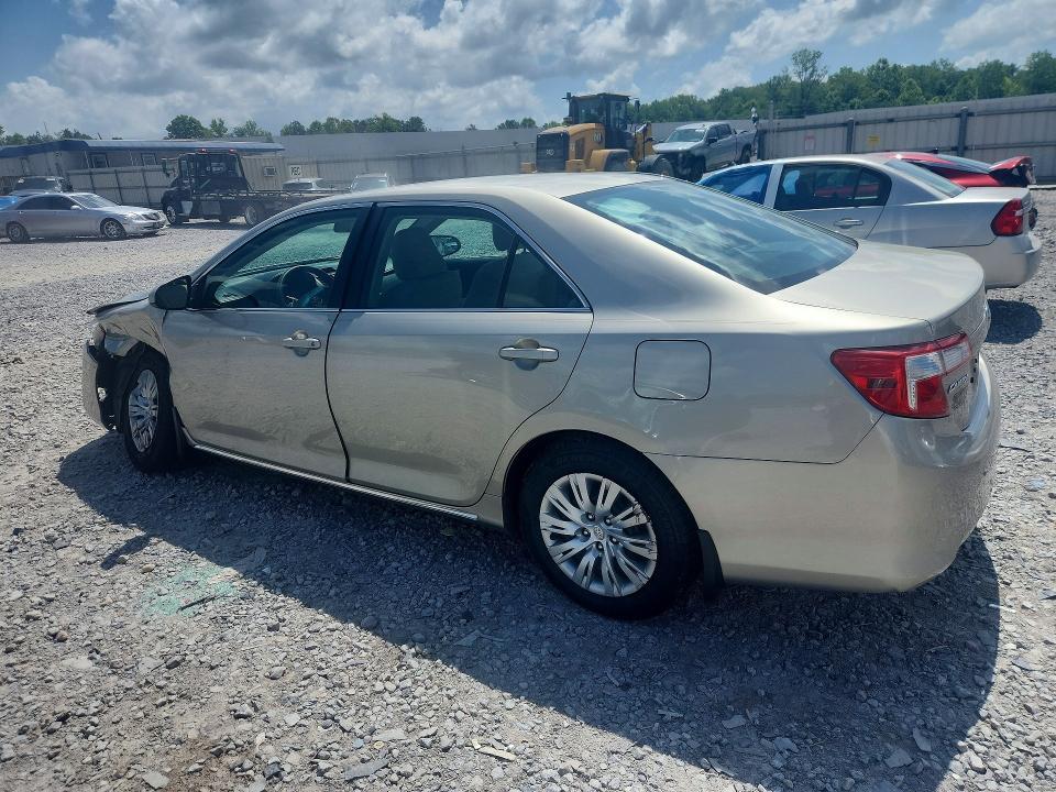 2014 TOYOTA CAMRY LE — Фото 2 из 12