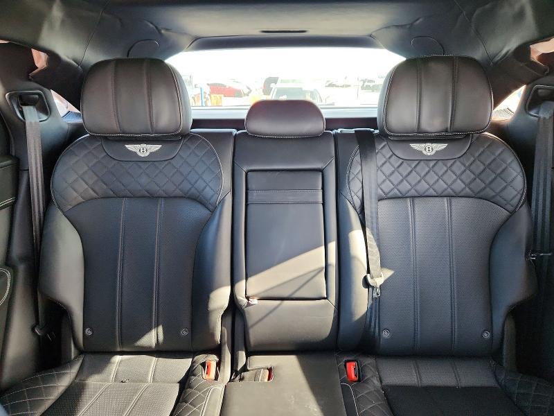 SJAAC2ZV5JC017982 2018 BENTLEY BENTAYGA photo no. 10