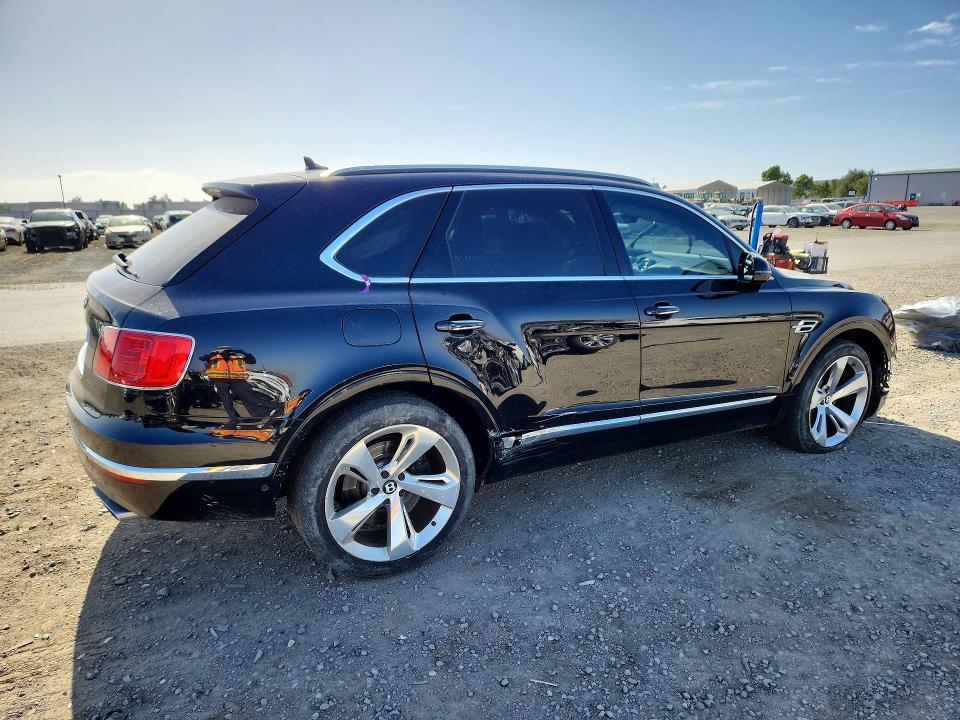 SJAAC2ZV5JC017982 2018 BENTLEY BENTAYGA photo no. 3