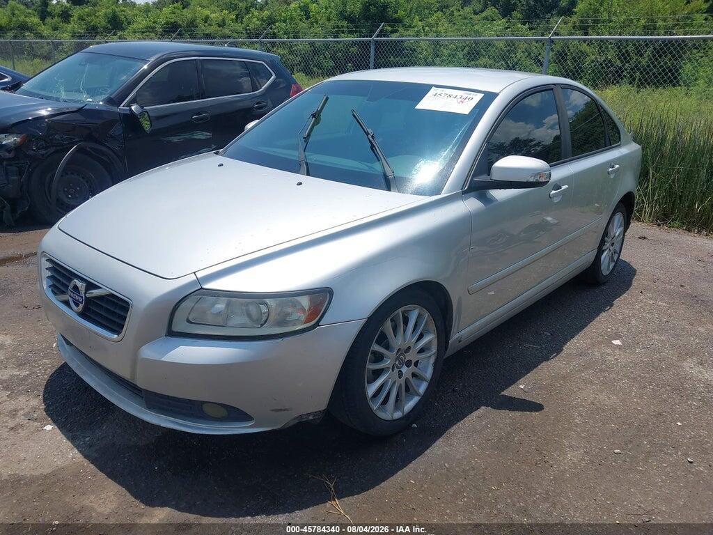 YV1672MS6B2547210 2011 VOLVO S40 photo no. 2