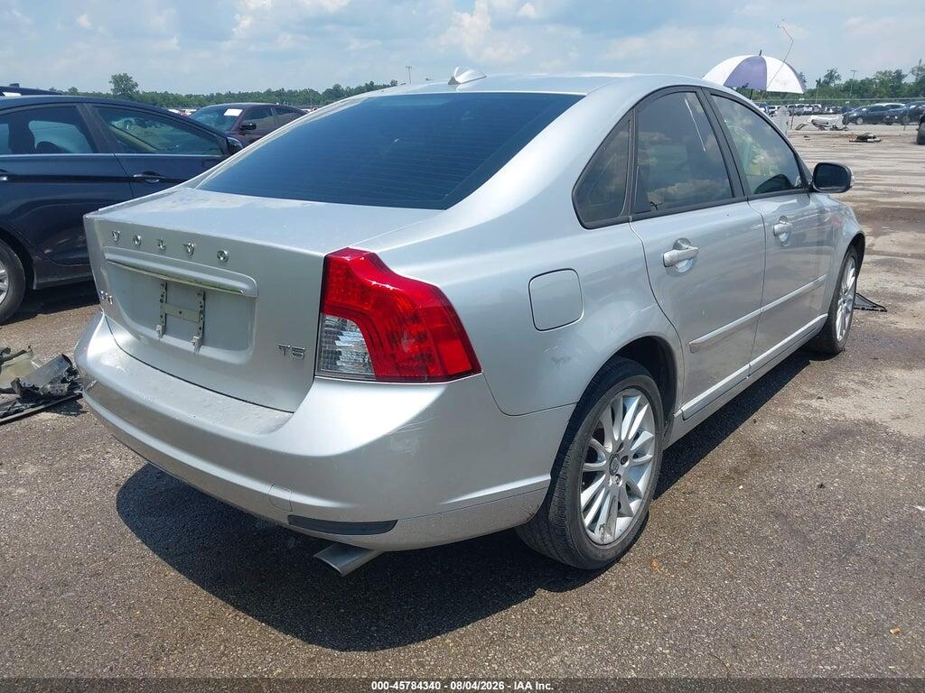YV1672MS6B2547210 2011 VOLVO S40 photo no. 4