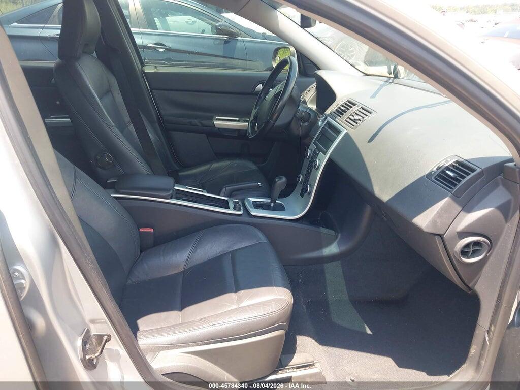 YV1672MS6B2547210 2011 VOLVO S40 photo no. 5