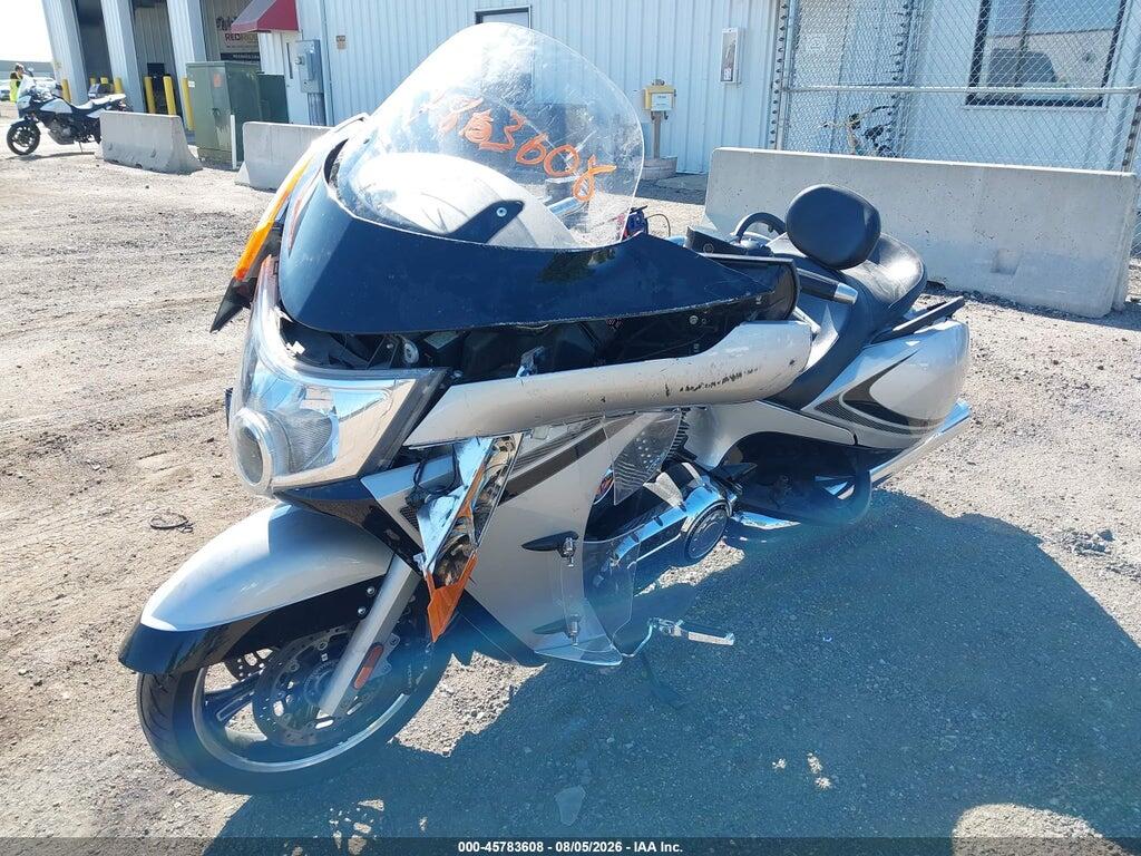 5VPSW36N4B3000257 2011 VICTORY MOTORCYCLES VISION photo no. 2
