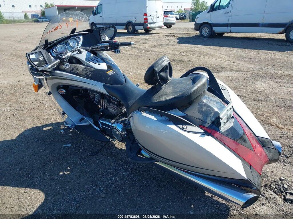 5VPSW36N4B3000257 2011 VICTORY MOTORCYCLES VISION photo no. 3