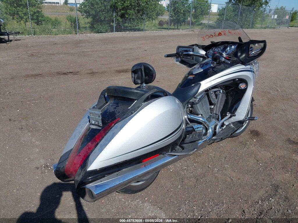 5VPSW36N4B3000257 2011 VICTORY MOTORCYCLES VISION photo no. 4