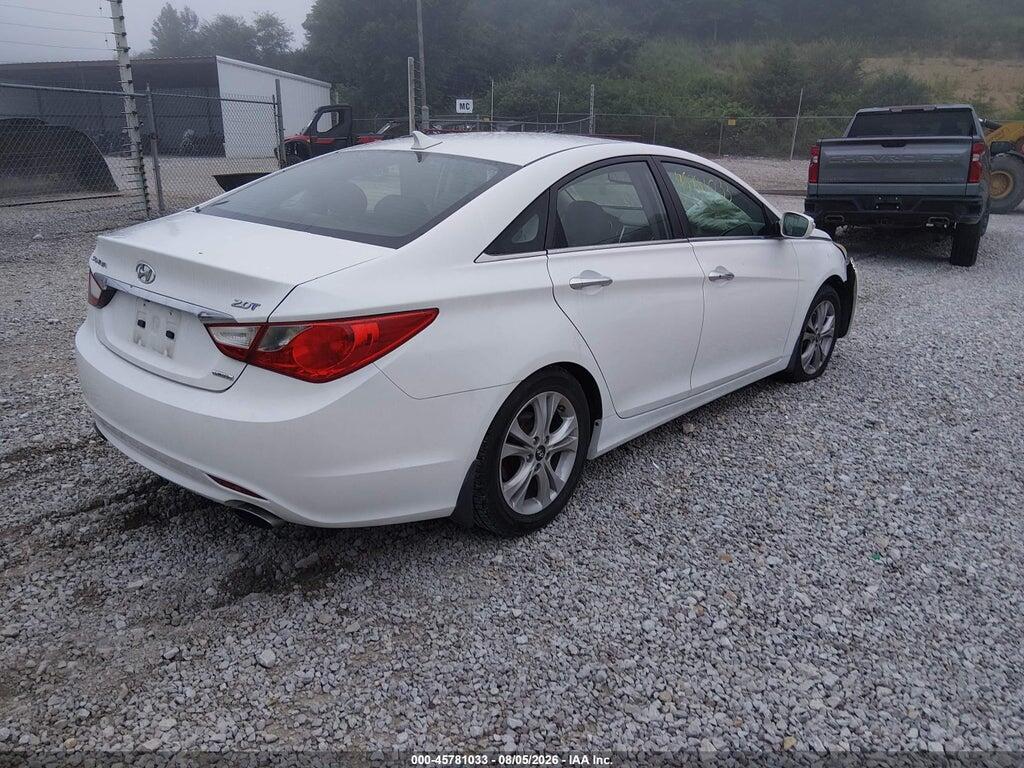 5NPEC4AB8BH299019 2011 HYUNDAI SONATA photo no. 4