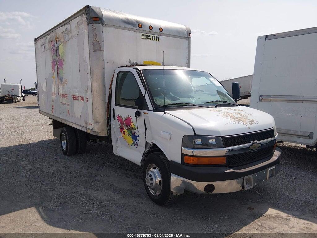 1GB3G2CL2B1127747 2011 CHEVROLET EXPRESS CUTAWAY photo no. 1