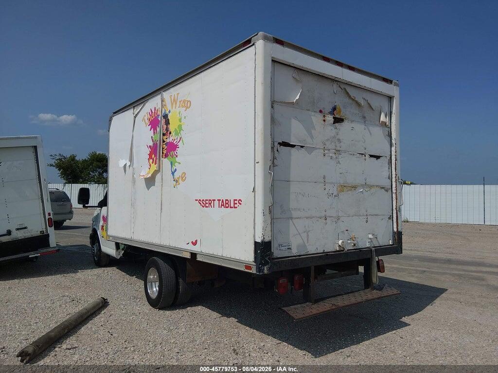 1GB3G2CL2B1127747 2011 CHEVROLET EXPRESS CUTAWAY photo no. 3