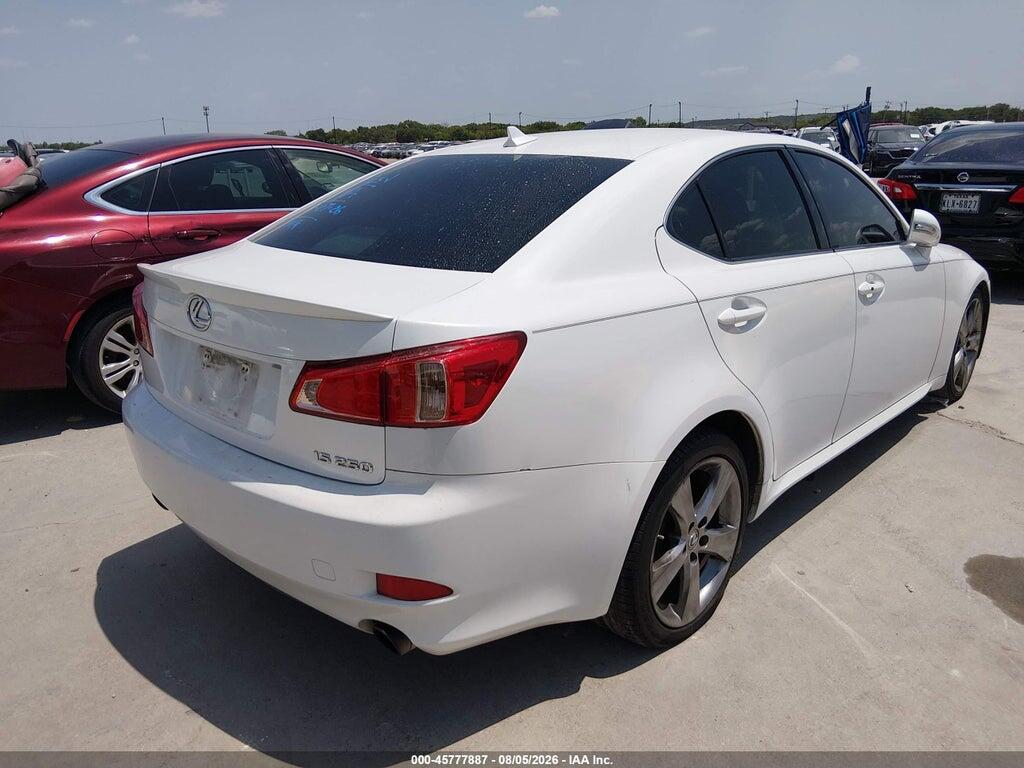 JTHBF5C22B5144574 2011 LEXUS IS 250 photo no. 4