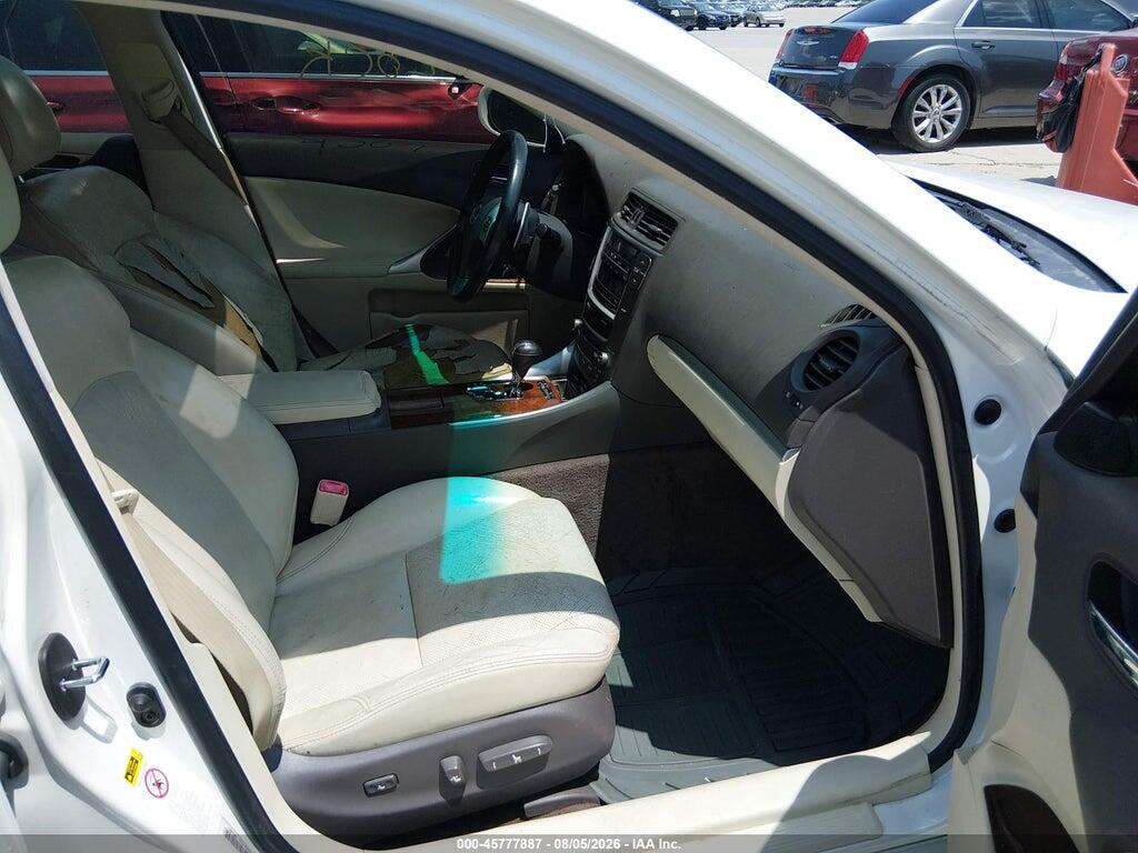 JTHBF5C22B5144574 2011 LEXUS IS 250 photo no. 5