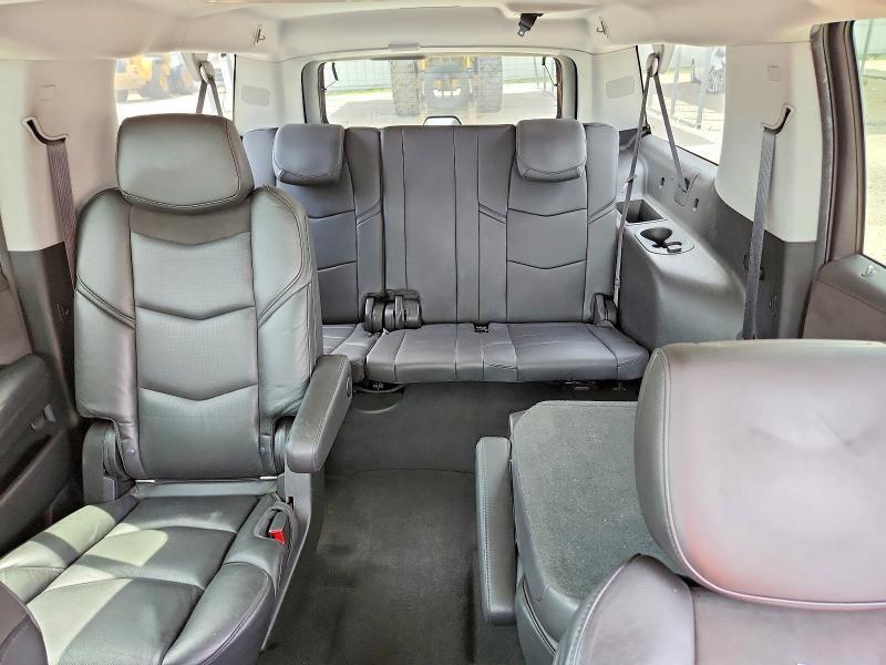 2018 CADILLAC ESCALADE ESV LUXURY — Фото 10 из 13