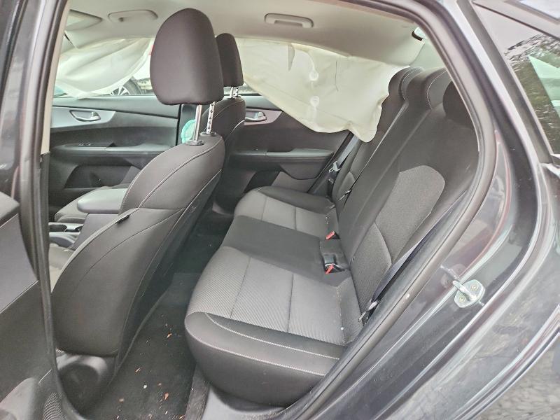 2022 KIA FORTE LXS — Фото 10 из 12