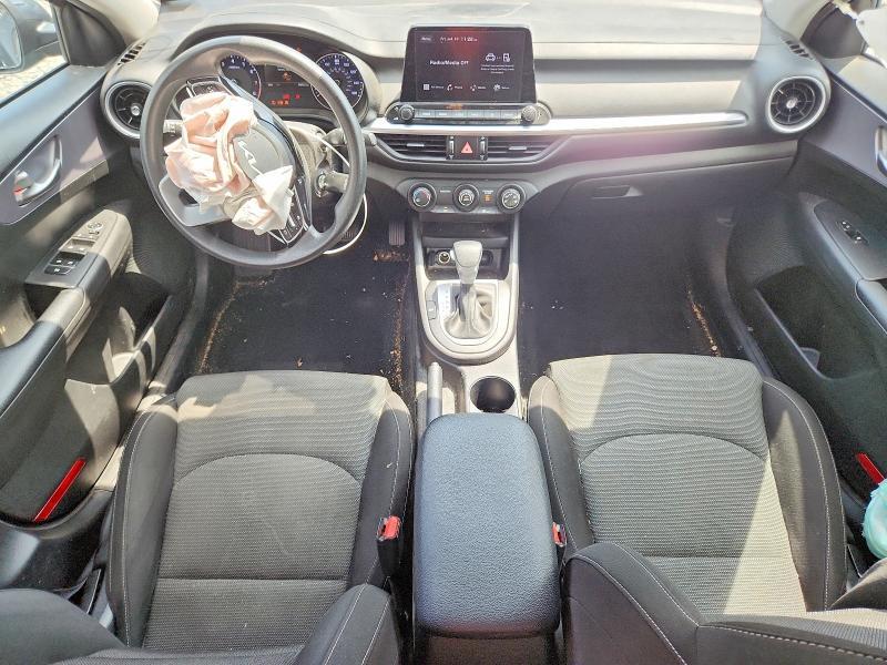 2022 KIA FORTE LXS — Фото 8 из 12
