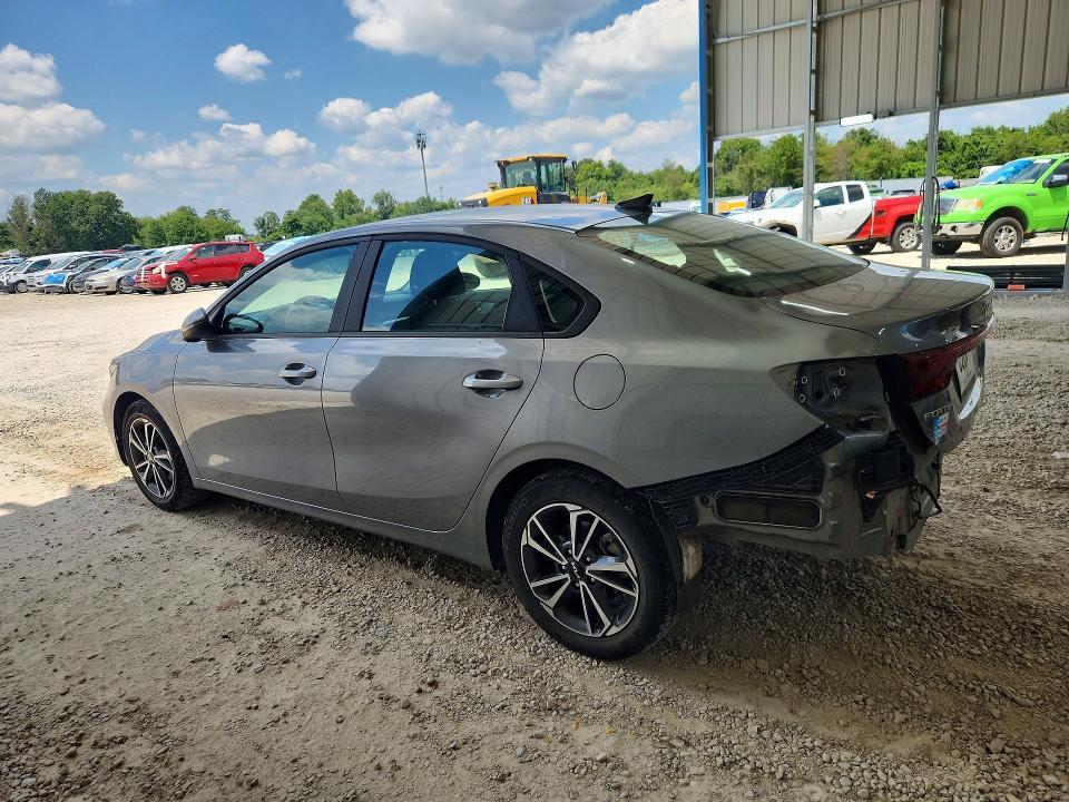 2022 KIA FORTE LXS — Фото 2 из 13